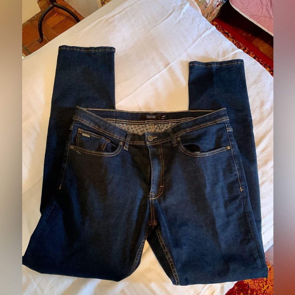 Tahari Jeans Women's Size 34 Blue Straight Slim Leg Dark Wash Pants